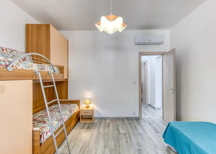 A 30 M Dalla Spiaggia Climatizzato Lido Marini